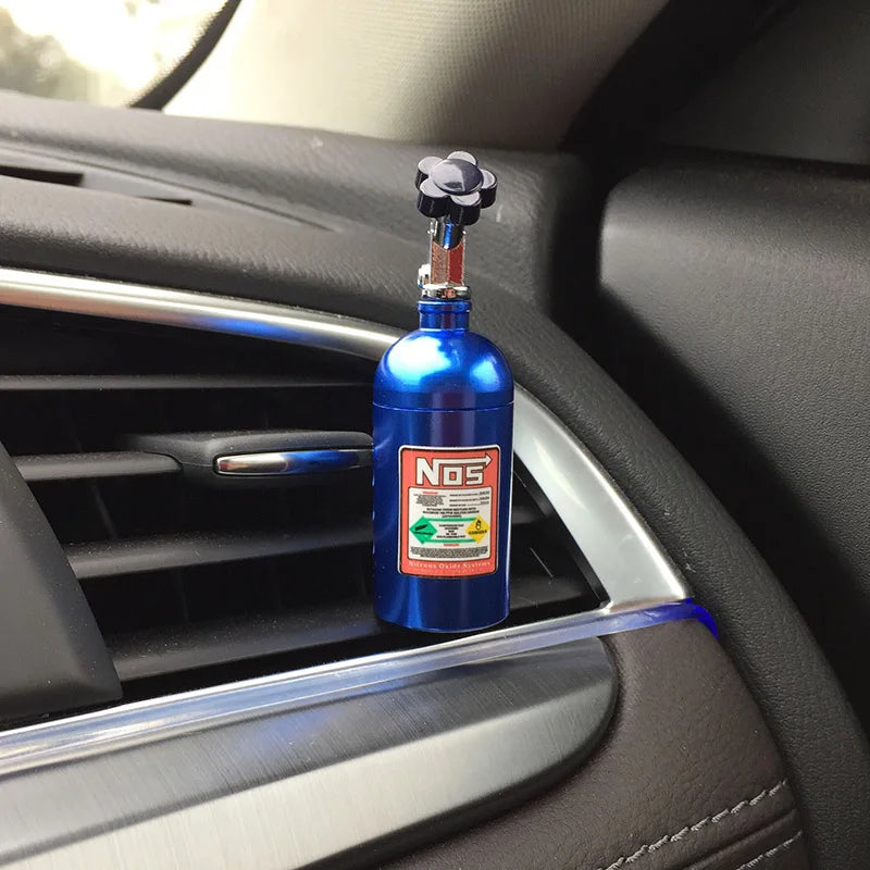 Désodorisant Voiture Citron – Parfum Gel 3g en Bouteille NOS | Clip de Ventilation | Matériau Alliage + Plastique | Compact, Rechargeable, Design Racing
