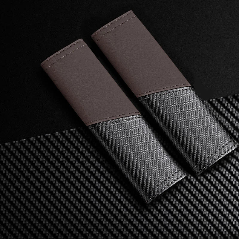 🏷️Lot de 2 Couvre-Ceintures de Sécurité Voiture – Texture Fibre de Carbone, Protection d'Épaule Rembourrée, Accessoire Intérieur Auto Universel